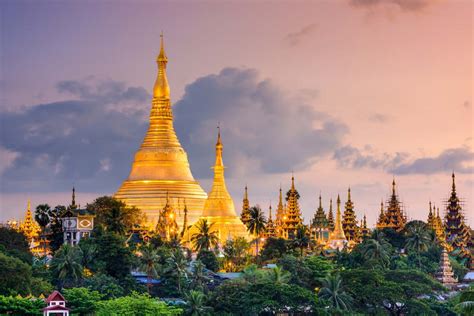  ¡Sumérgete en la Historia y la Belleza Natural de la Pagoda del Gran Buda!