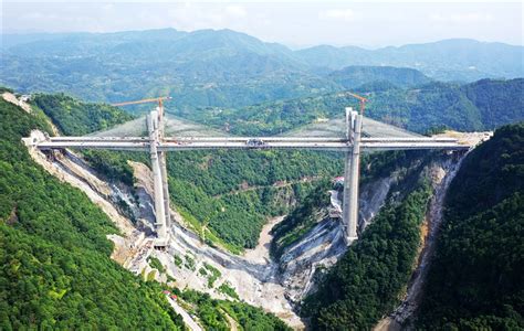  El Puente de Wenzhou, una maravilla arquitectónica con un toque futurista!